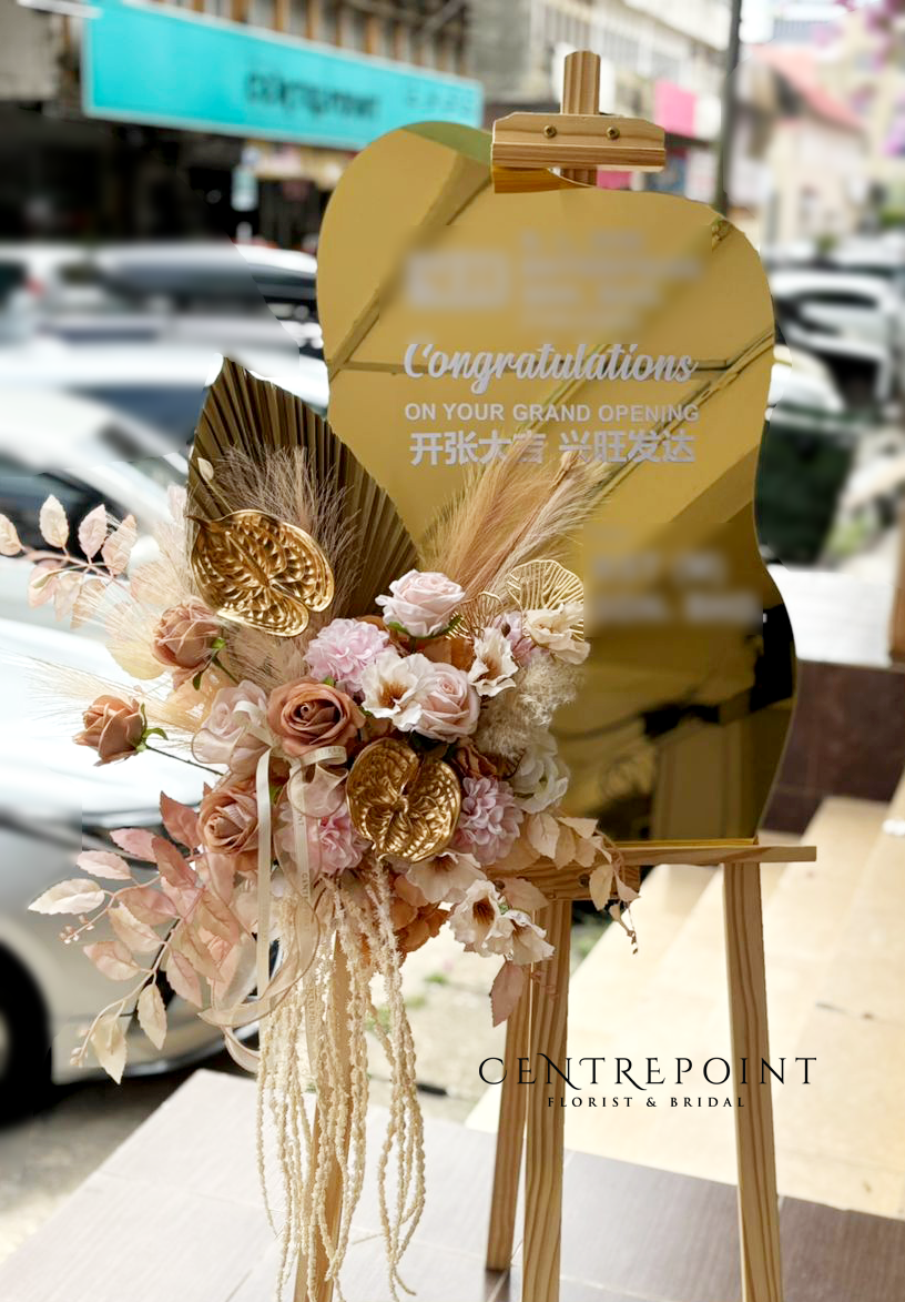 Trendy Acrylic Opening Stand 1397 (RM 300.00)