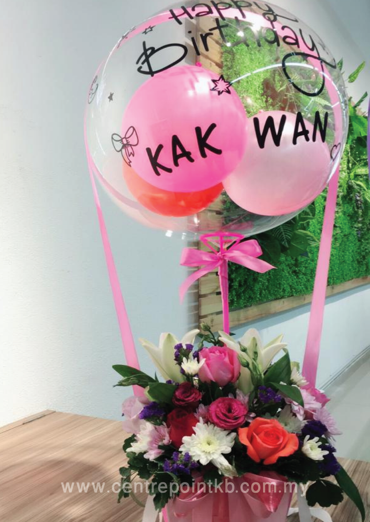 Love in the Air Flower Gift Box (RM 150.00)