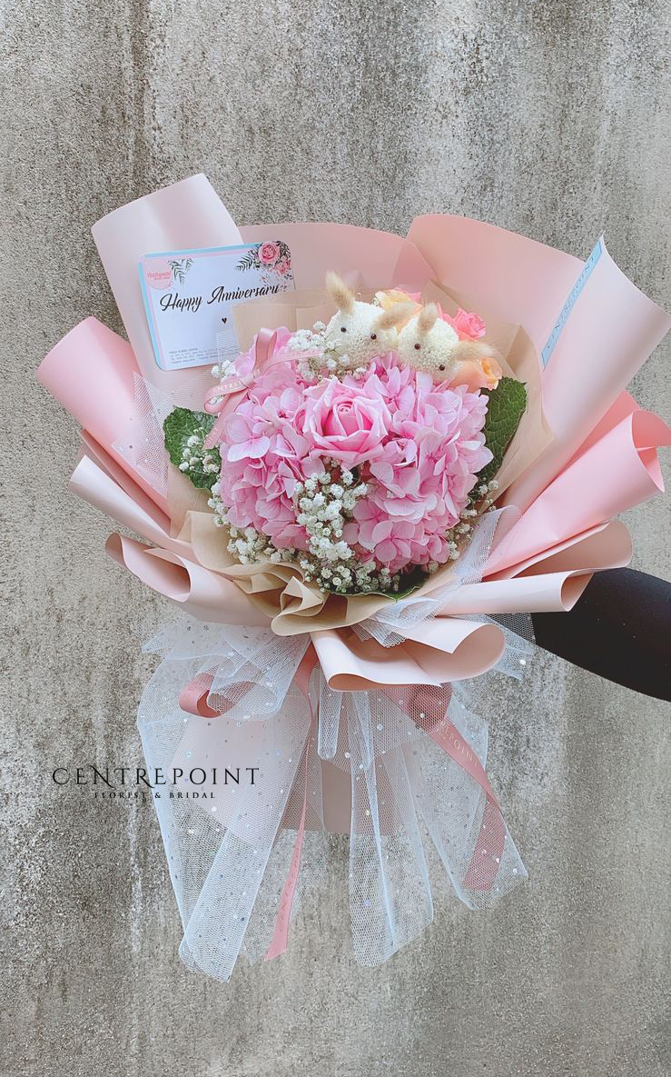 Anniversary Kiss (RM 200.00)