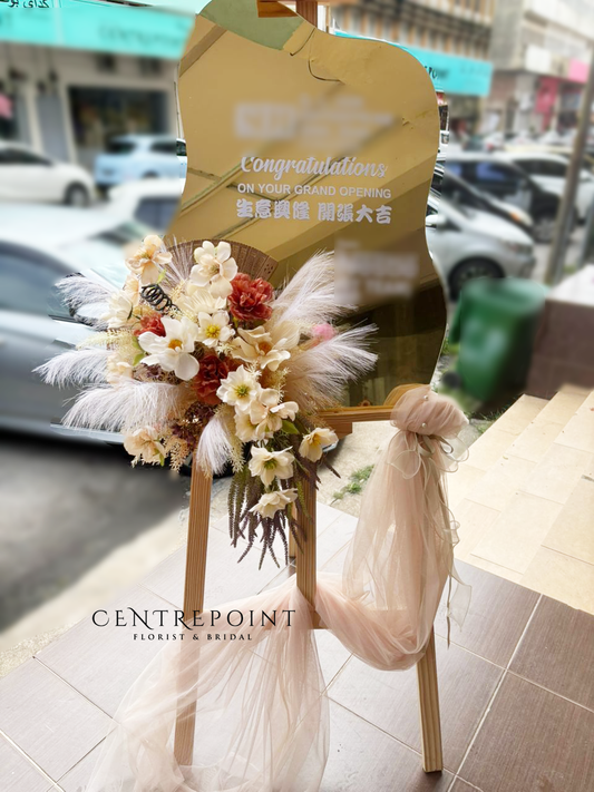 Trendy Acrylic Opening Stand 1127 (RM 300.00)