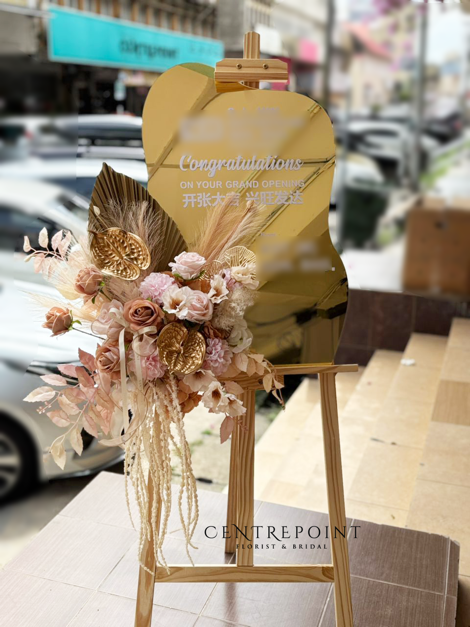 Trendy Acrylic Opening Stand 1397 (RM 300.00)