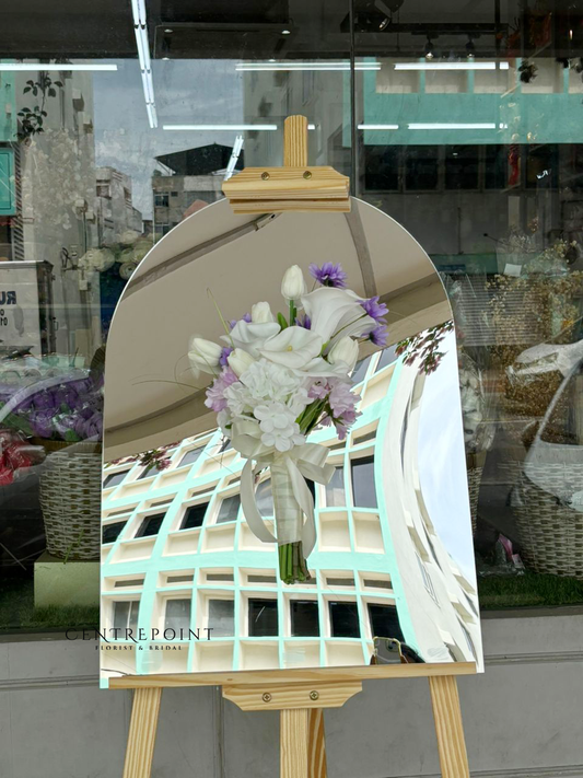Trendy Acrylic Opening Stand 1326 (RM 300.00)