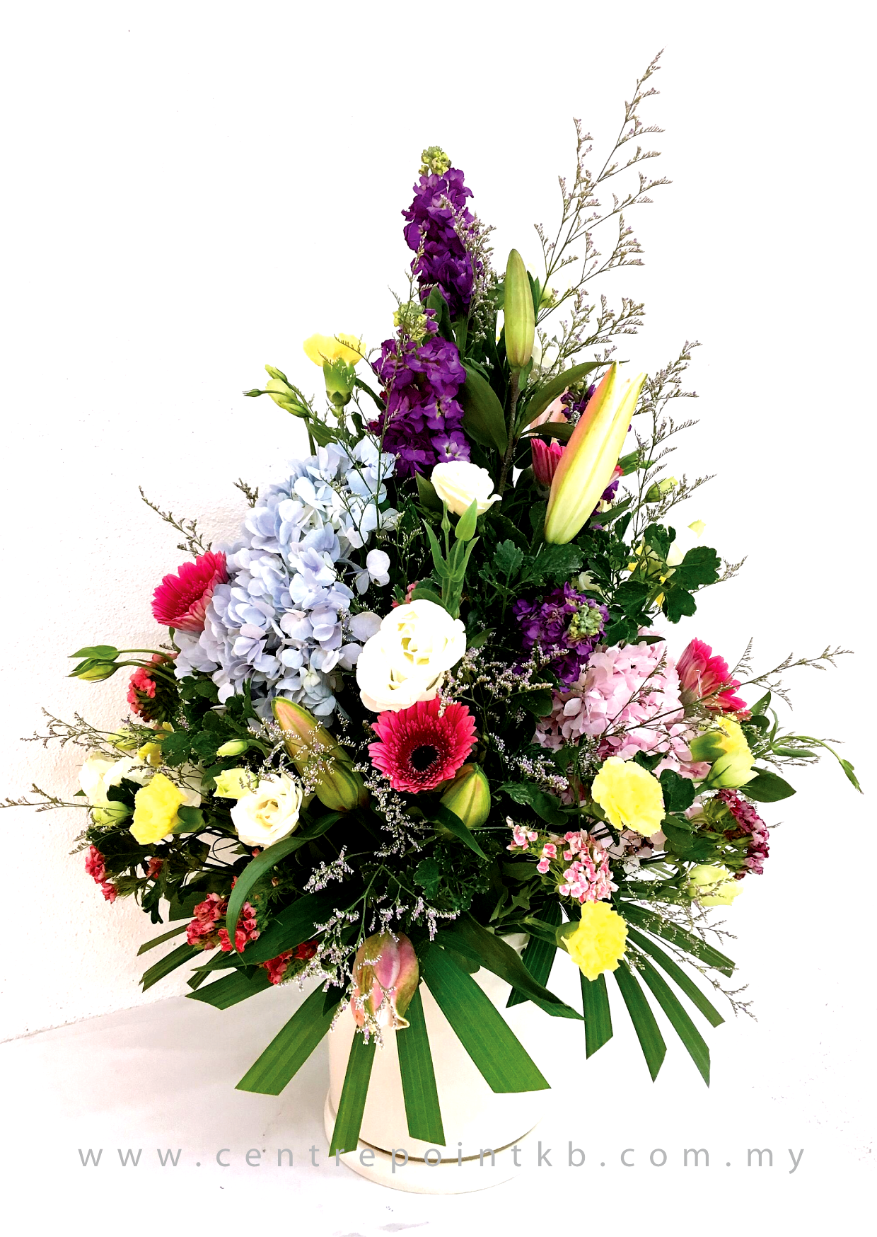 Luxury Vase Arrangement (RM 350.00)